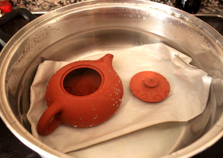 Yixing Teapots Features And Seasoning