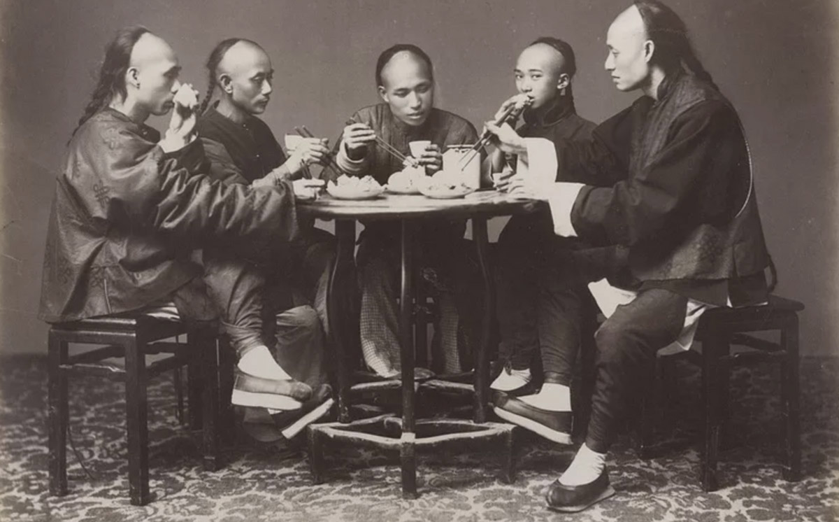 Hombres con Bianzi - The Imposition of the Biànzi, the Manchu Queue