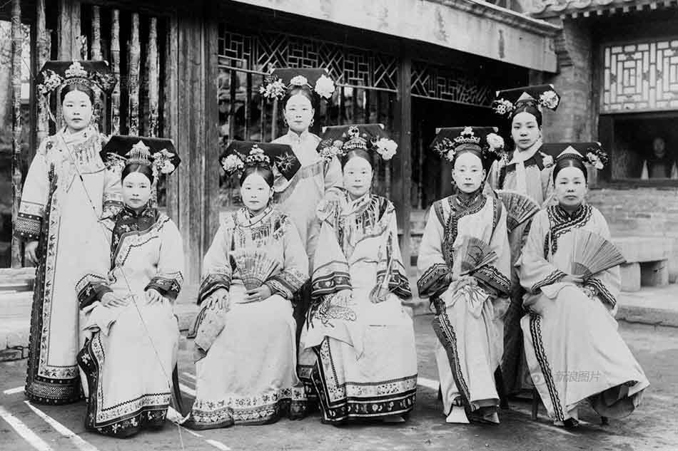 Mujeres Manchues - Los Manchúes y la Fundación de la Dinastía Qīng