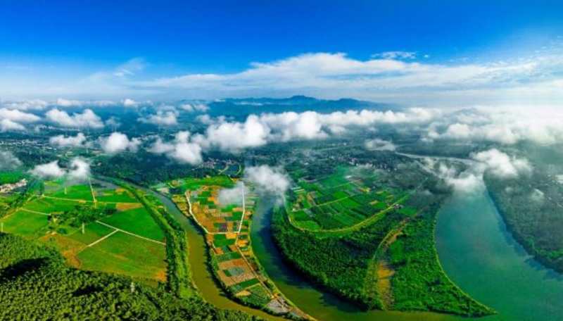 Terreno Guangdong - Nán Quán Běi Tuǐ: Puños del Sur, Piernas del Norte