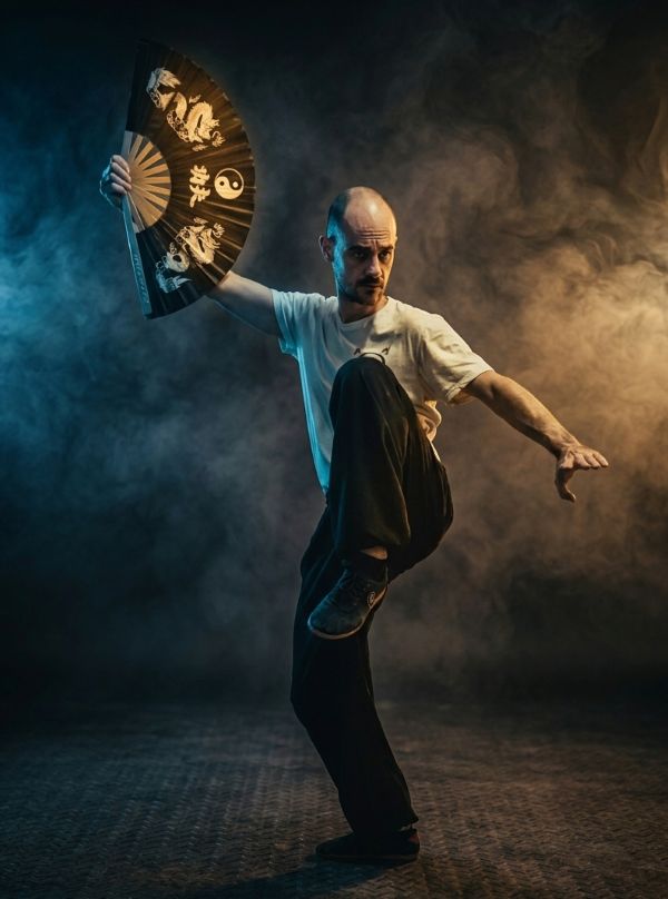 El Abanico de Kungfu como Arma: Mito o Realidad Abanico Kungfu Fuising - El Abanico de Kungfu como Arma: Mito o Realidad